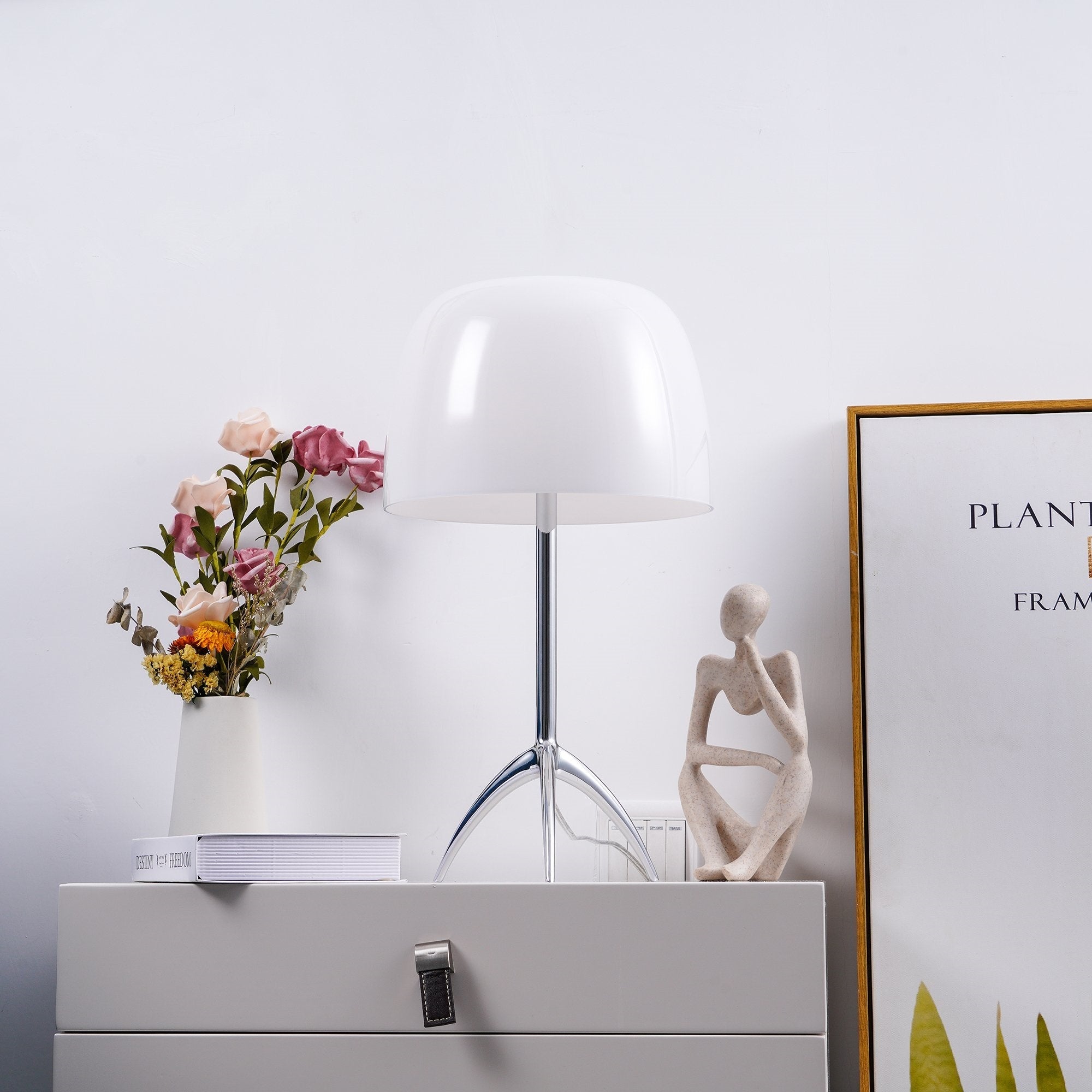 Lumiere Table Lamp