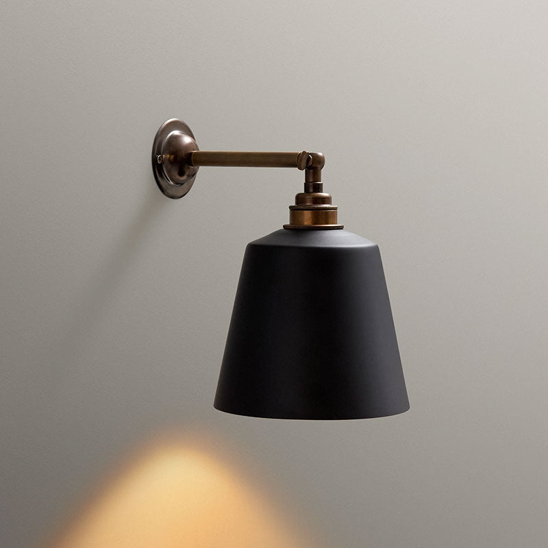 مصباح Manston Bell الجداري