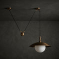 Laad afbeelding in galerij, Marie Petite hanglamp met contragewicht

