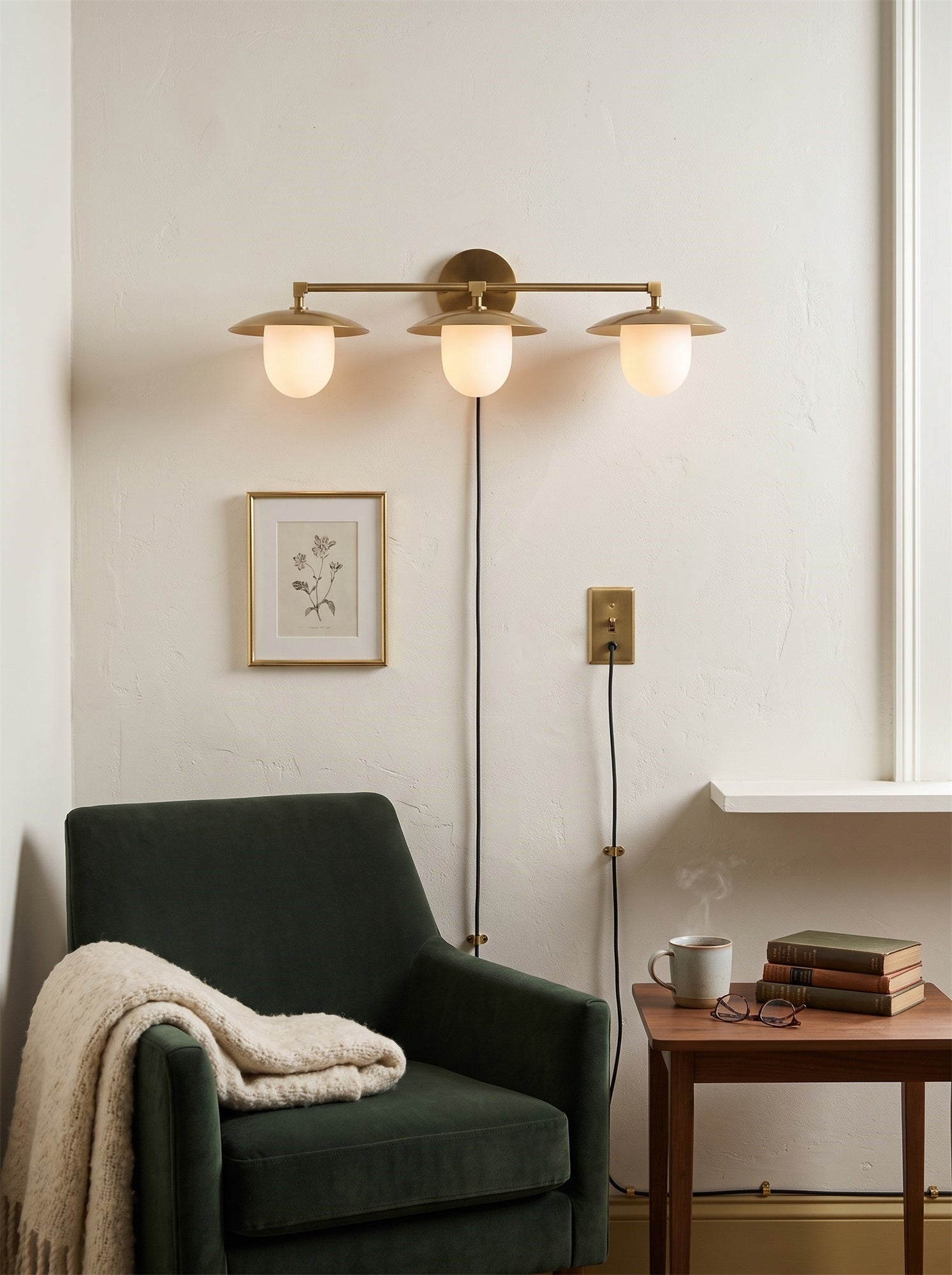 Marie Petite Plug-in Wall Sconce