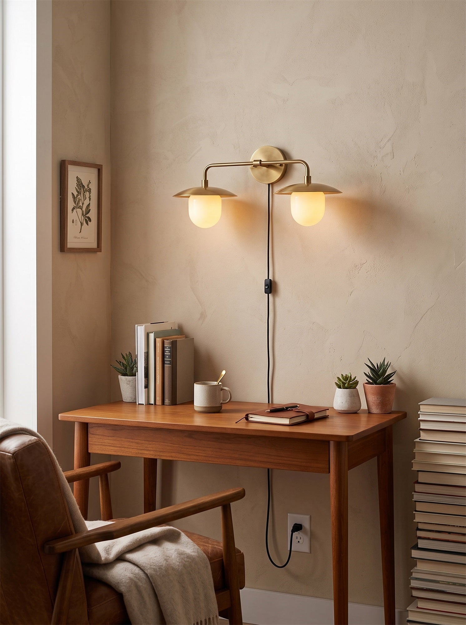 Marie Petite Plug-in Wall Sconce