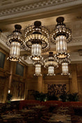 Bild in Galerie-Betrachter laden, Mariel Chandelier
