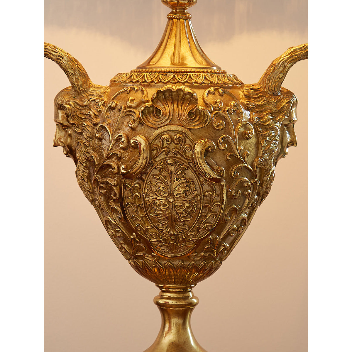 Montacute Classic Urn Table Lamp