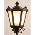 Bild in die Galerieansicht laden, Newbury Estate Lantern Outdoor Light
