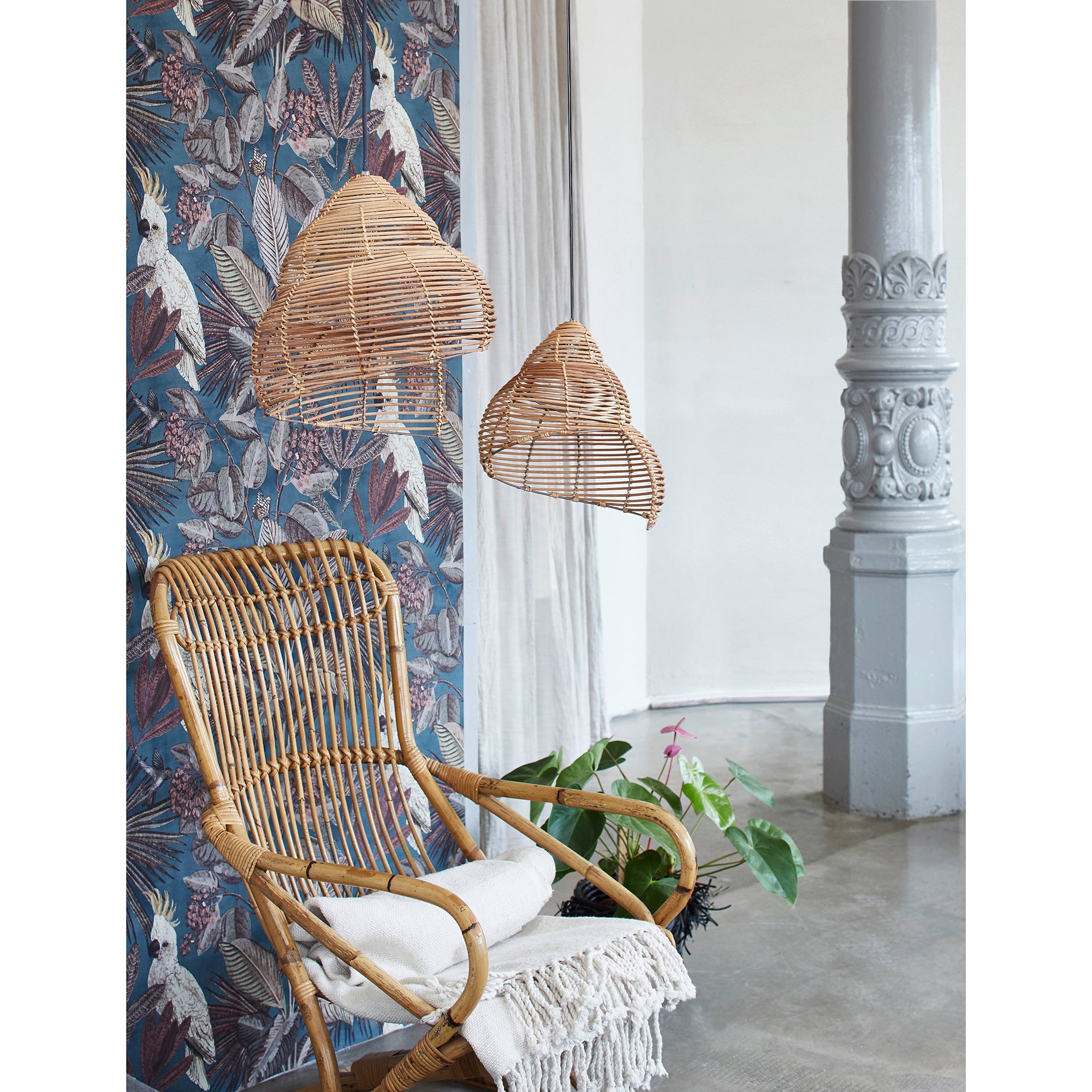 Rattan Spiral Shell Pendant Lamp