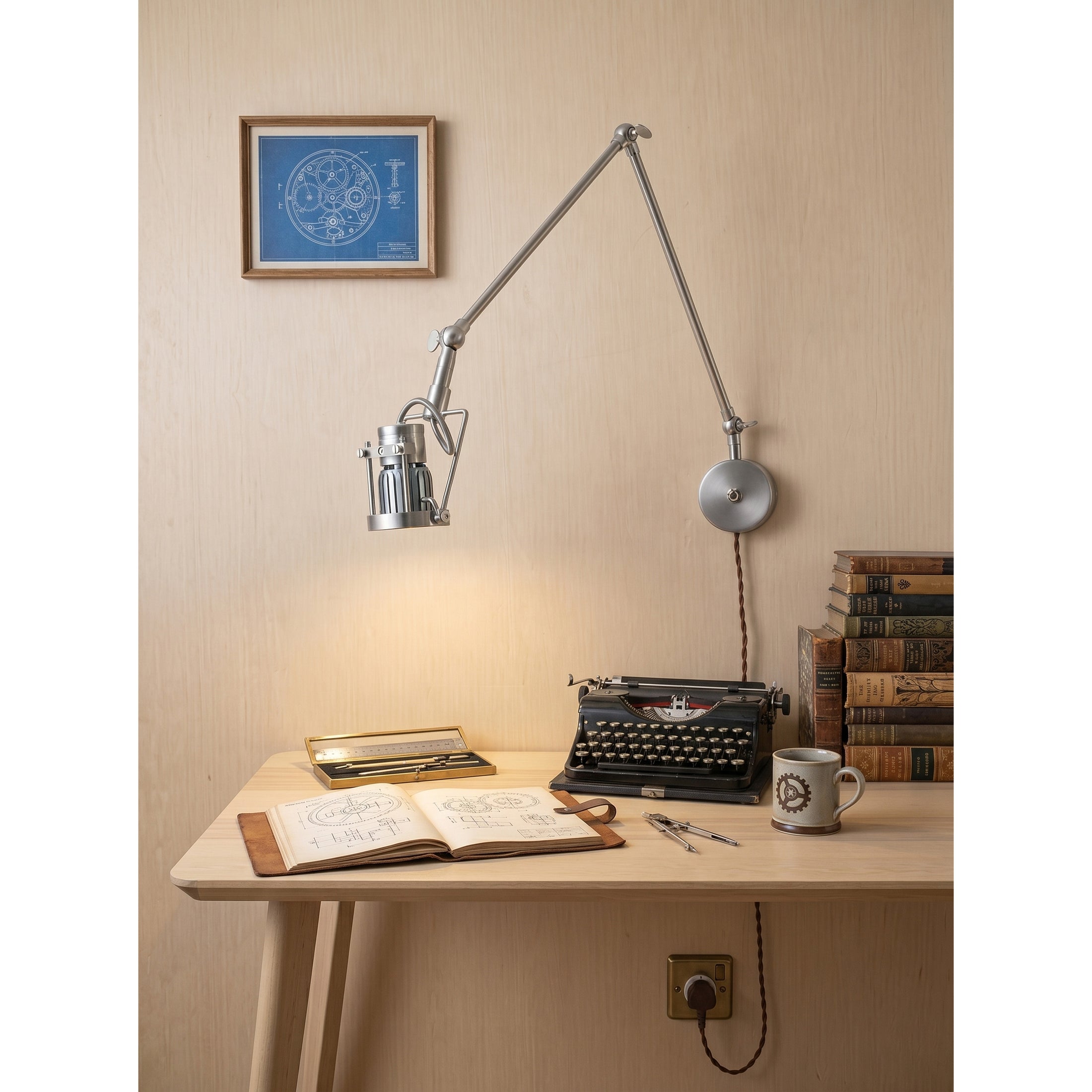 Reznor Plug-in Wall Sconce