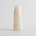 Bild in die Galerieansicht laden, Solano Stone Vase

