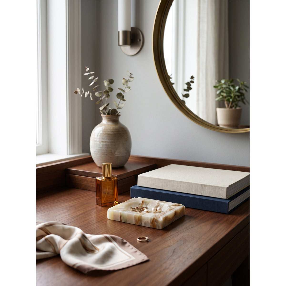 StrataFlow Stone Tray