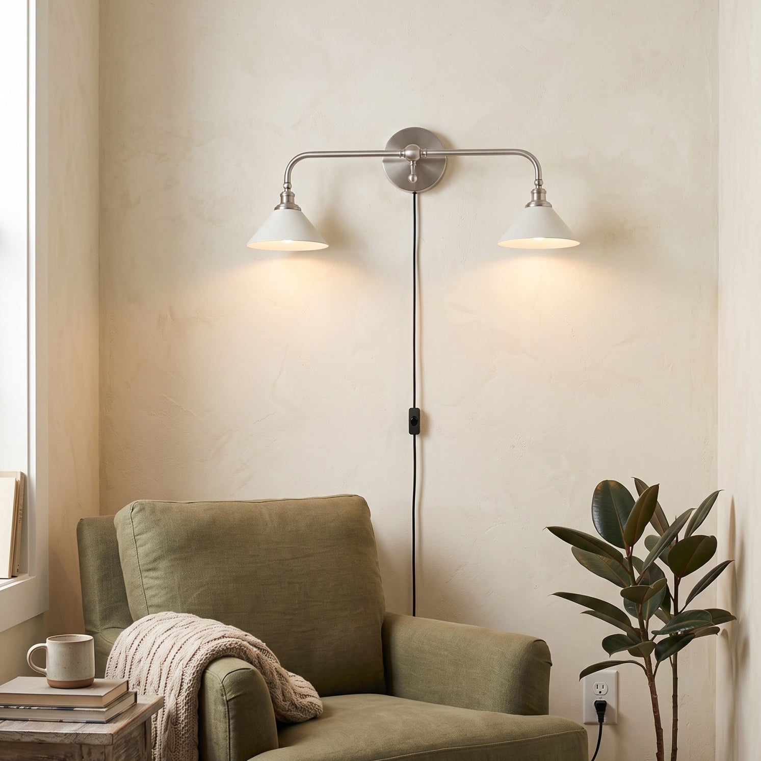 Thetford Plug-in Wall Sconce