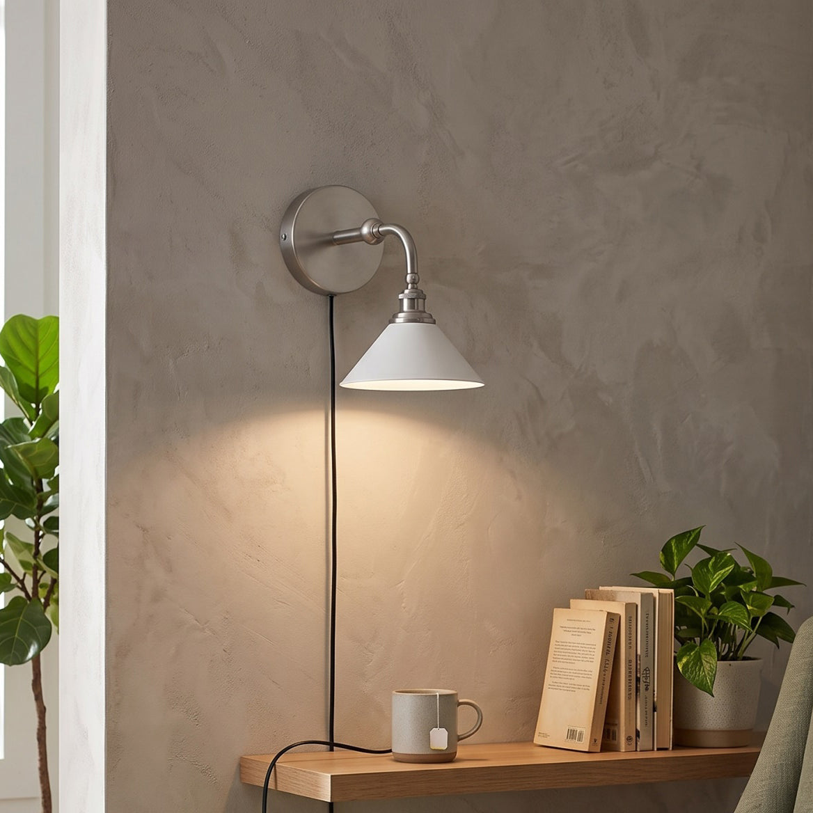 Thetford Plug-in Wall Sconce