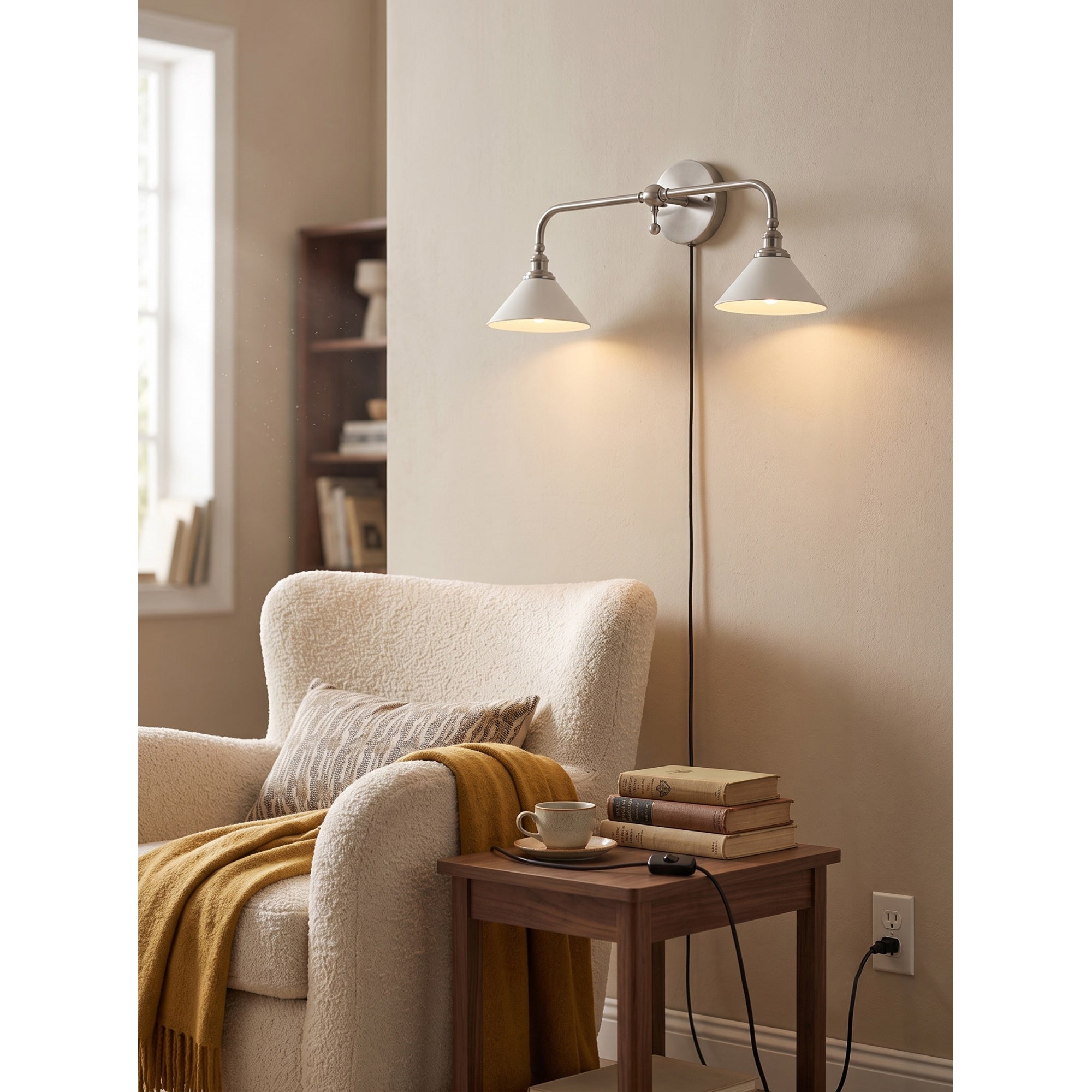 Thetford Plug-in Wall Sconce