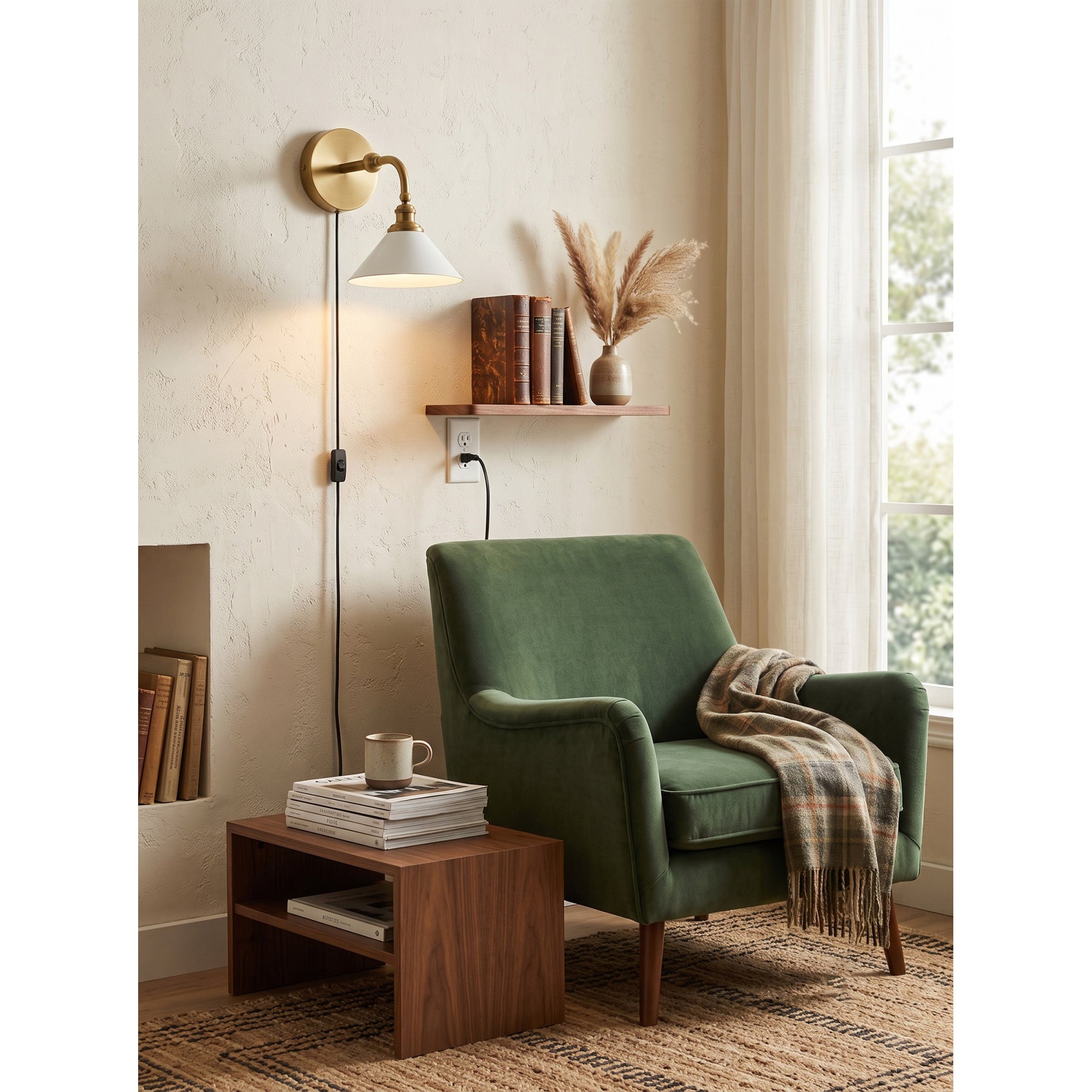 Thetford Plug-in Wall Sconce