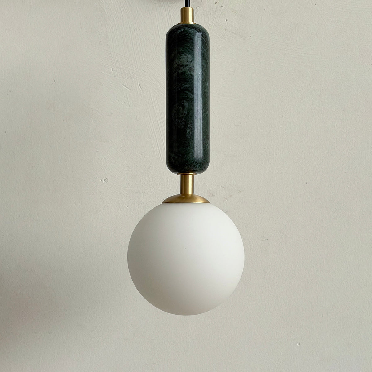 Valenes Wall Lamp