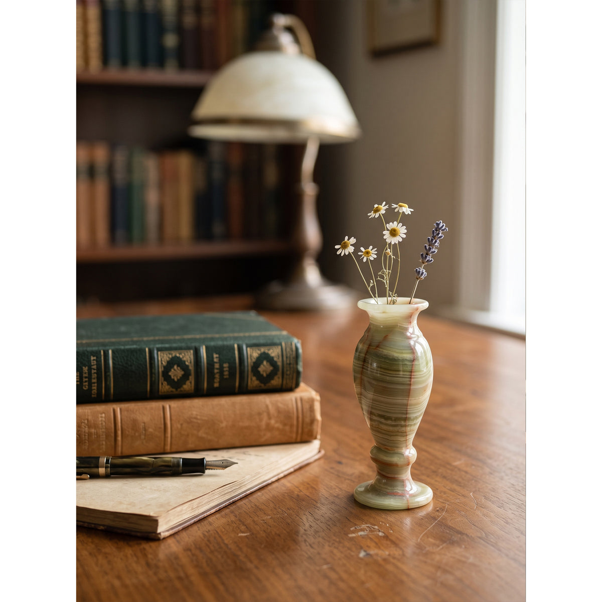 Verena Onyx Vase