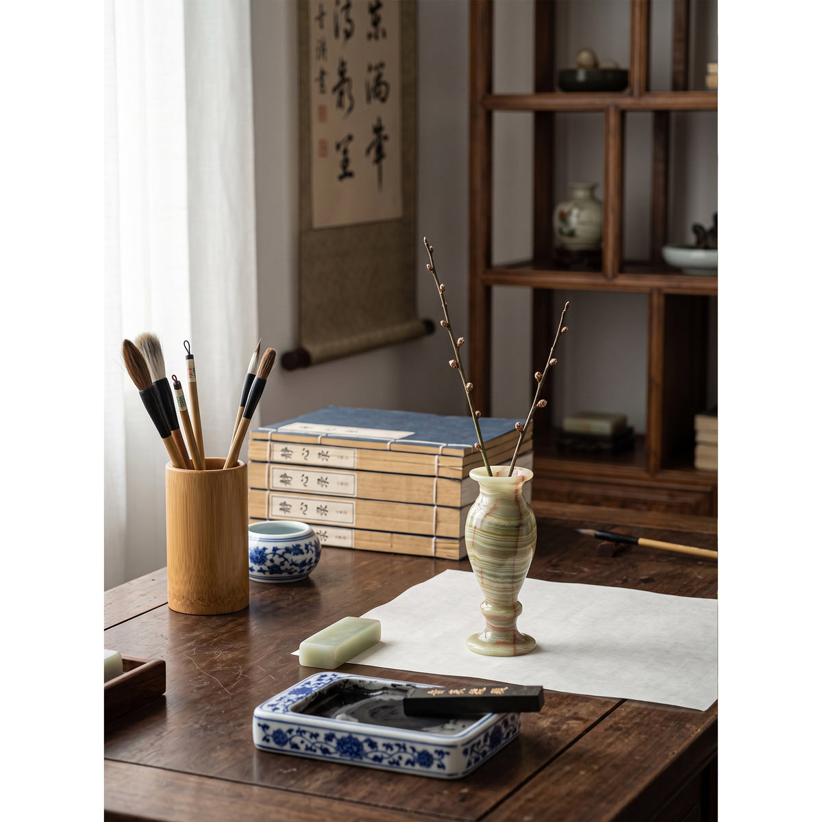 Verena Onyx Vase