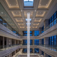 Charger l'image dans la visionneuse de la galerie, Waterfall Pillar Crystal Chandelier

