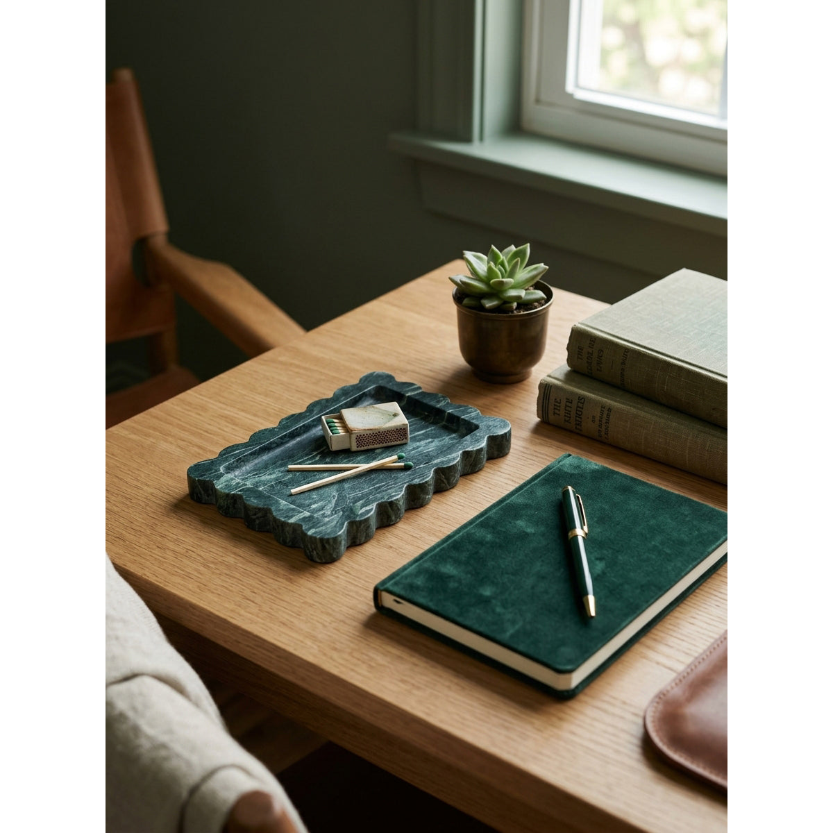 Wavy Stone Catchall Tray