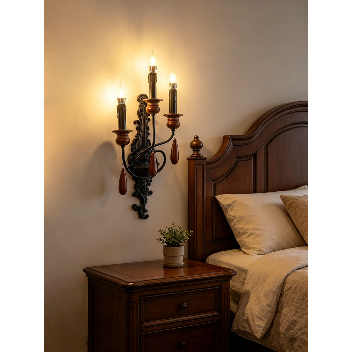 Windsor Wall Sconce