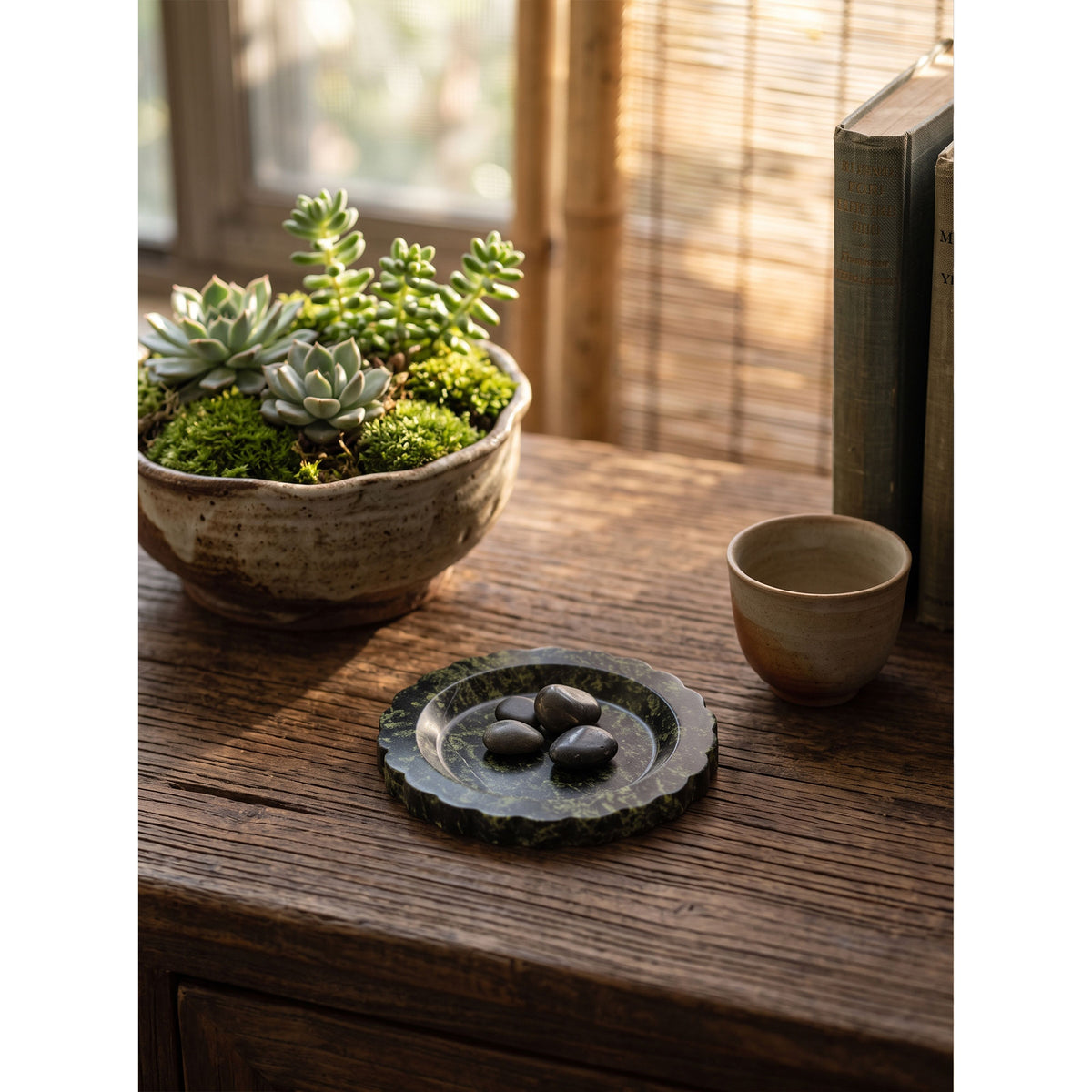 Zion Scalloped Stone Tray