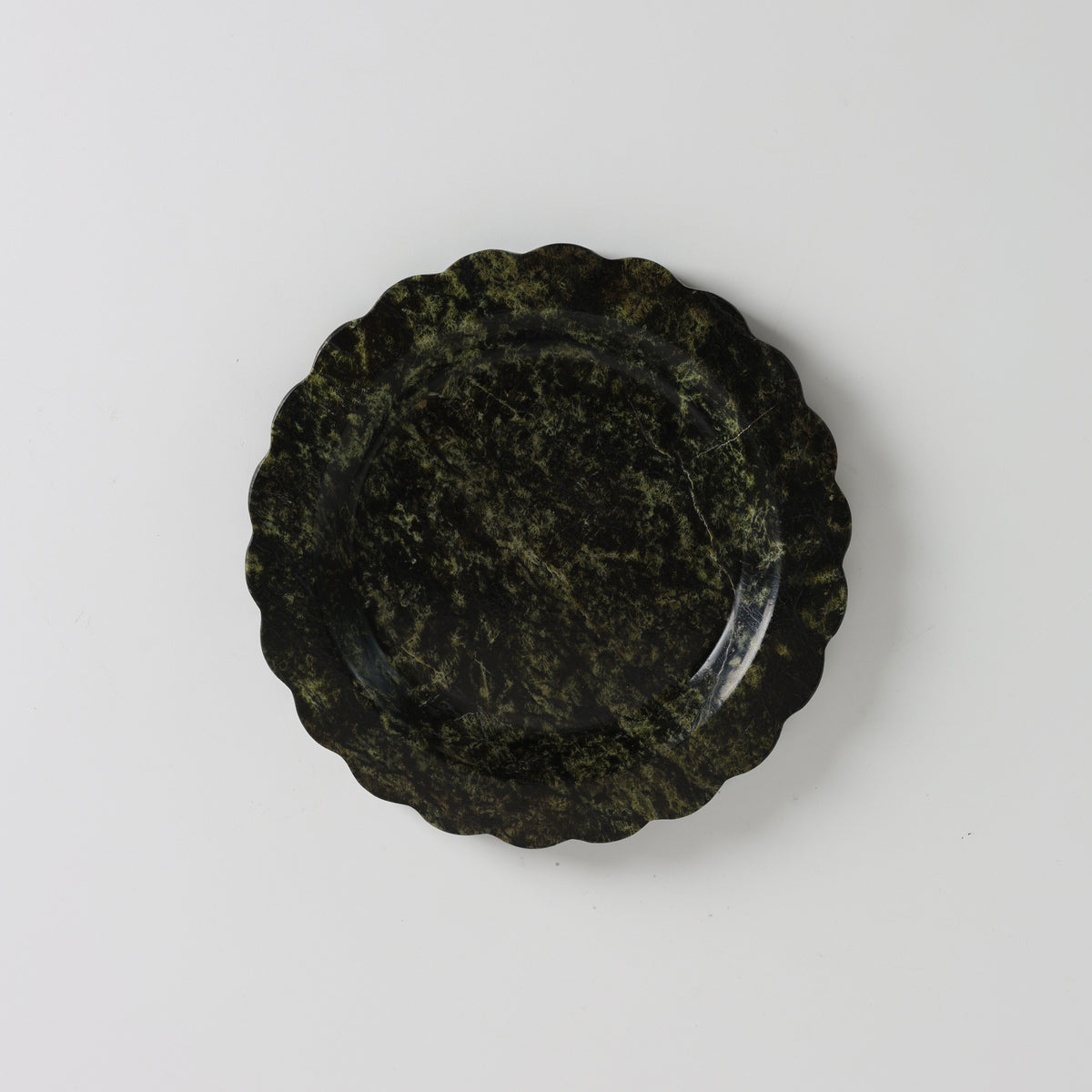 Zion Scalloped Stone Tray