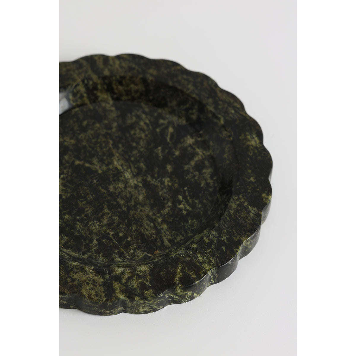 Zion Scalloped Stone Tray