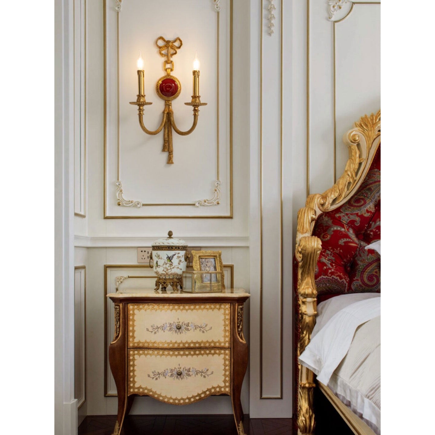 Antoinette Bow & Tassel Wall Sconce
