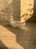 Charger l'image dans la visionneuse de la galerie, Muse Footed Oval Tray
