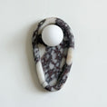 Bild in Galerie-Betrachter laden, Nidus Marble Wall Sconce
