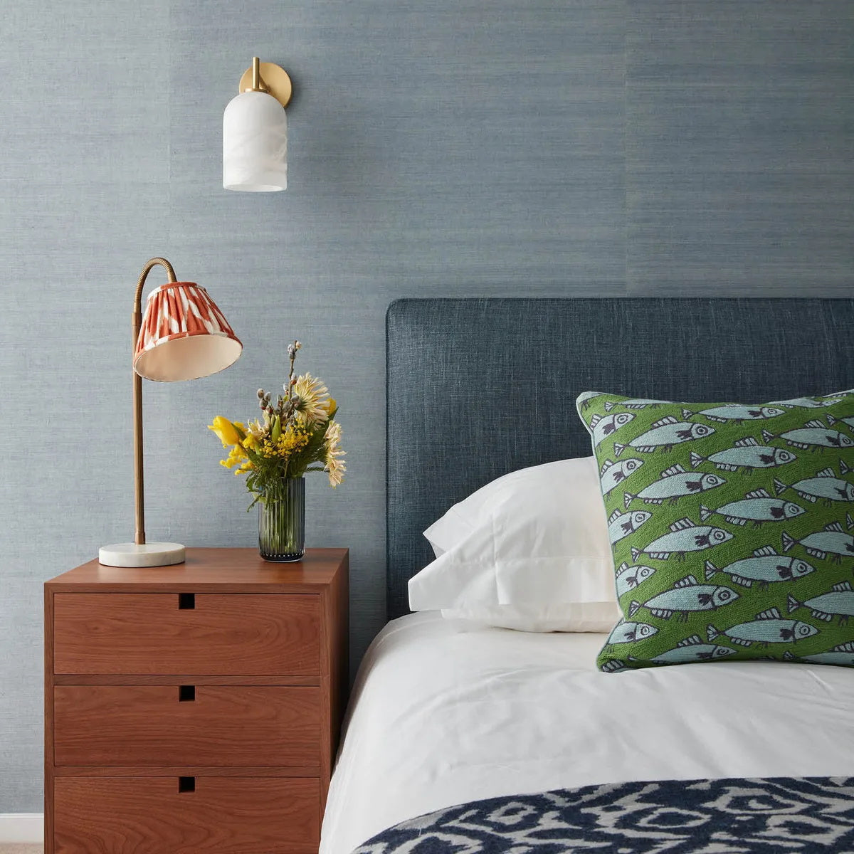 Rae Alabaster Wall Lamp