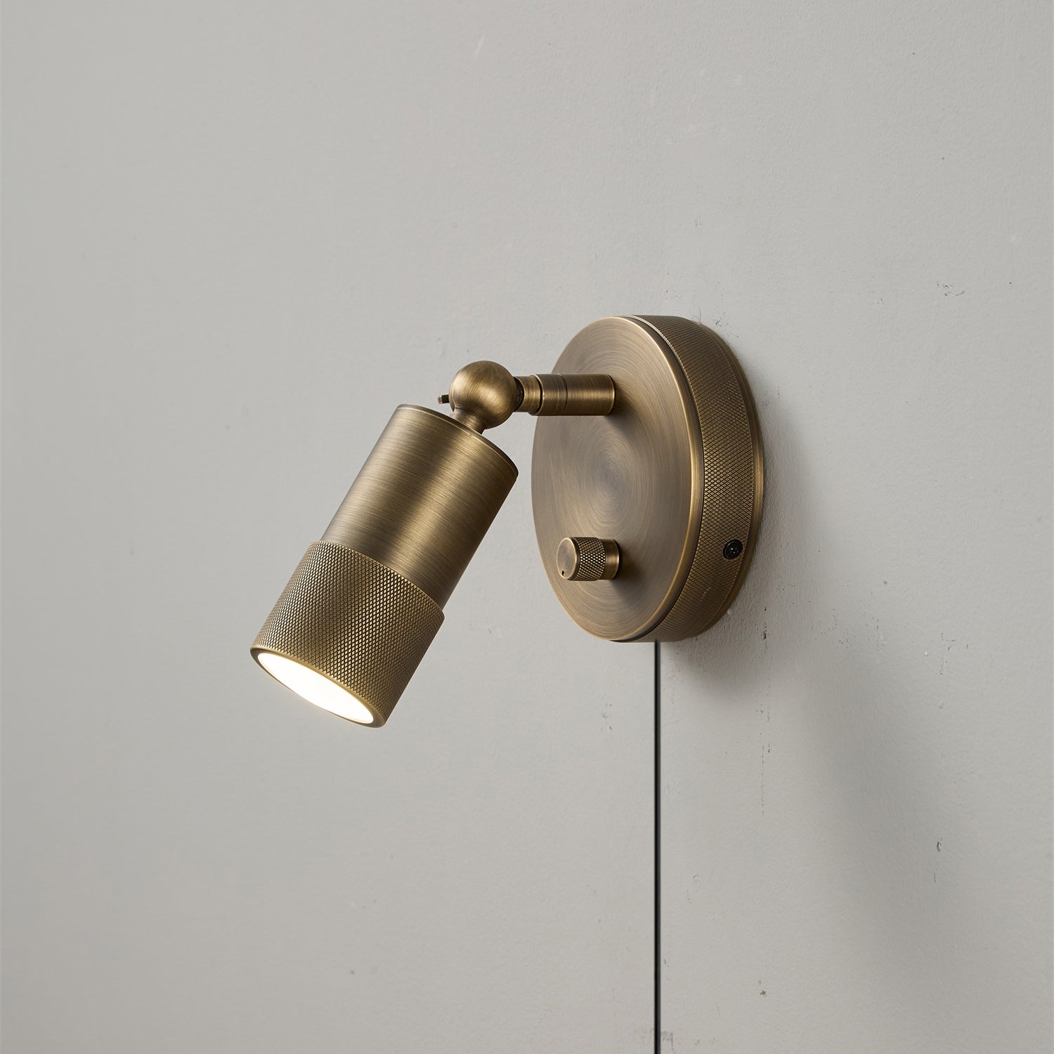 Jura Plug-in Wall Sconce