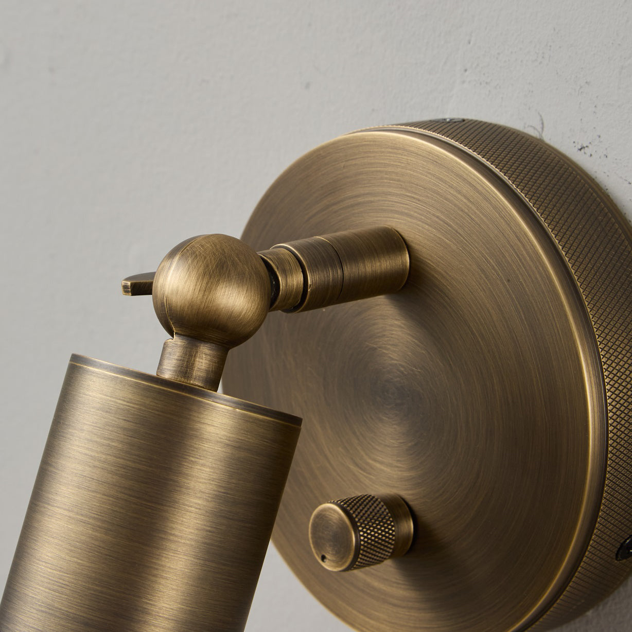 Jura Plug-in Wall Sconce