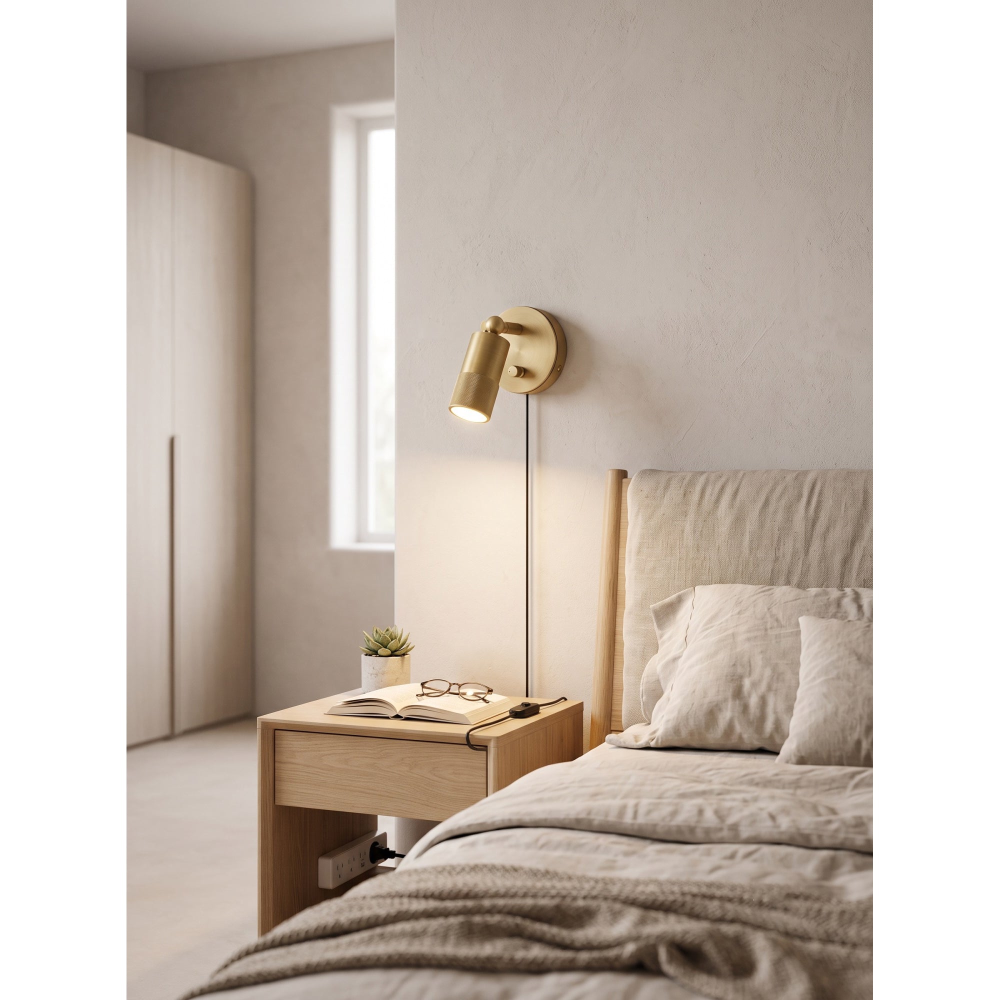 Jura Plug-in Wall Sconce