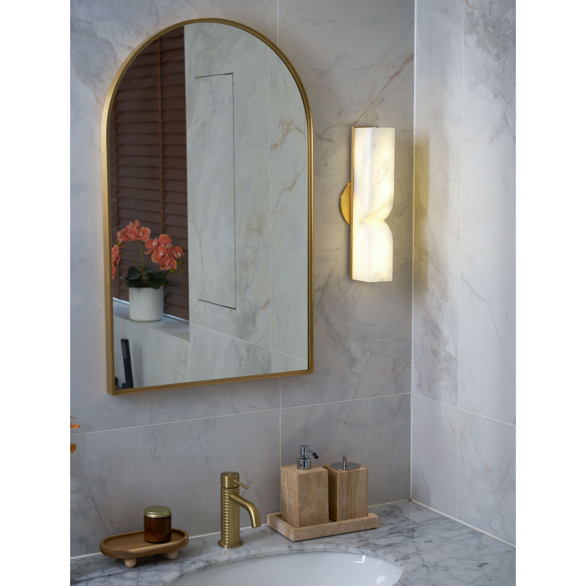 Rectangular Alabaster Wall Lamp – Radilum