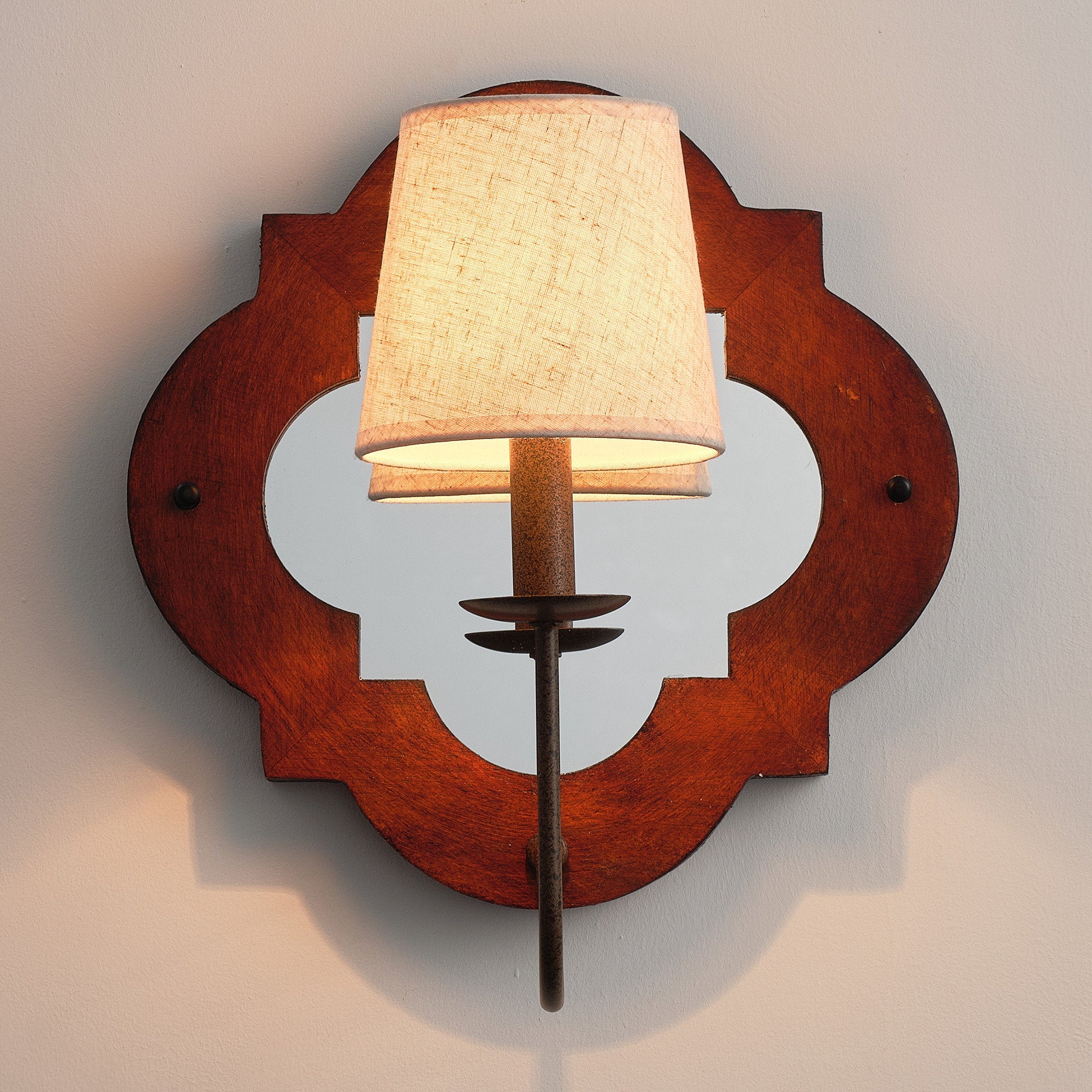 Rheam Wall Lamp