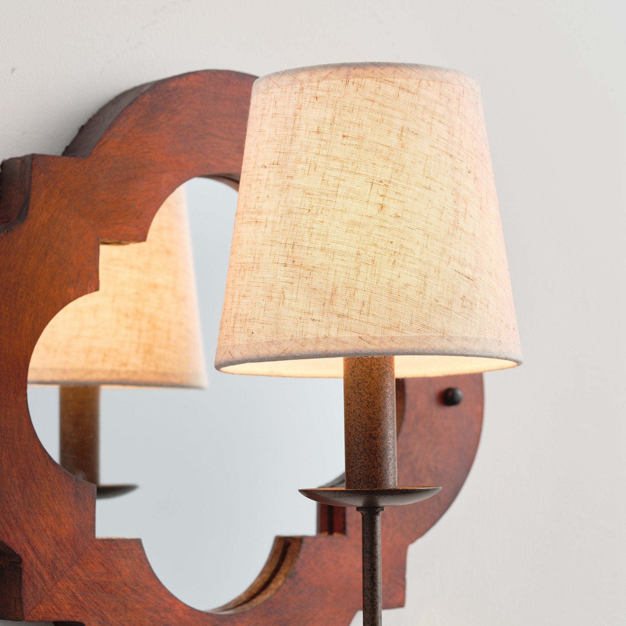 Rheam Wall Lamp