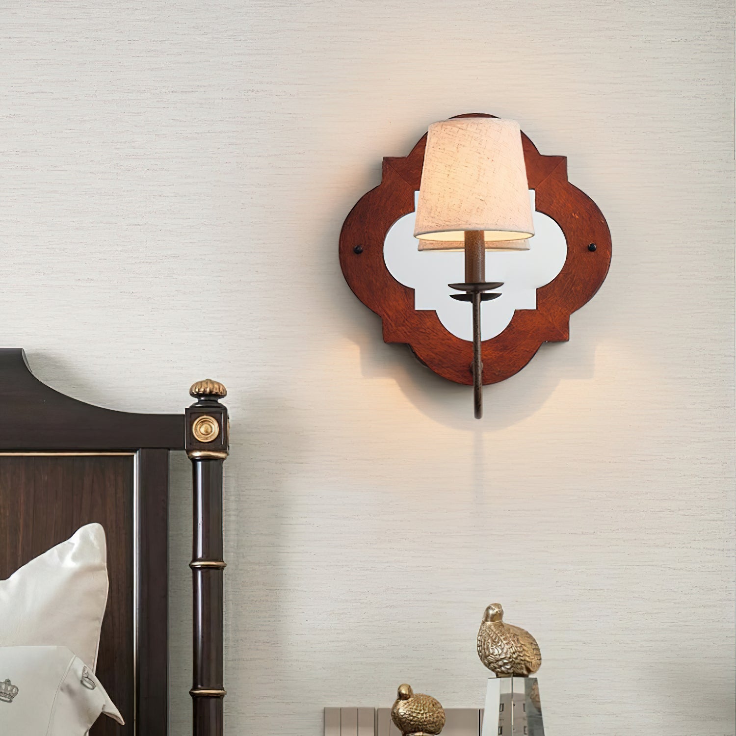 Rheam Wall Lamp