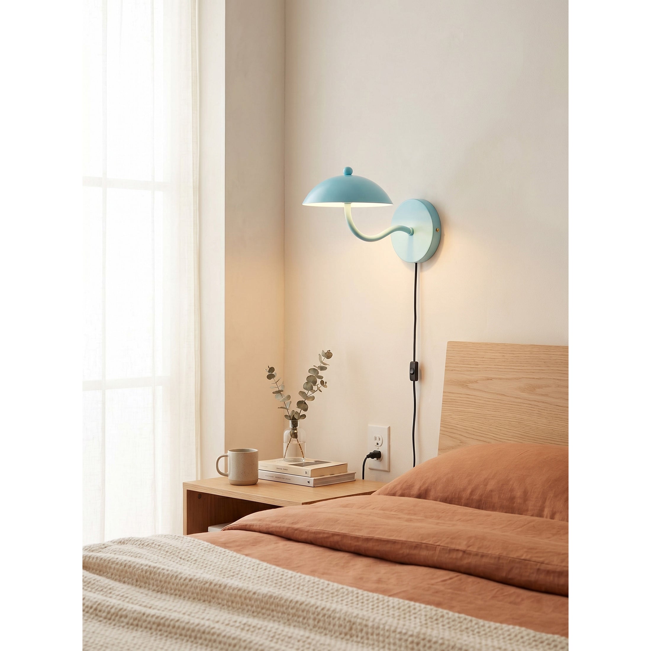 Ripple Plug-in Wall Lamp