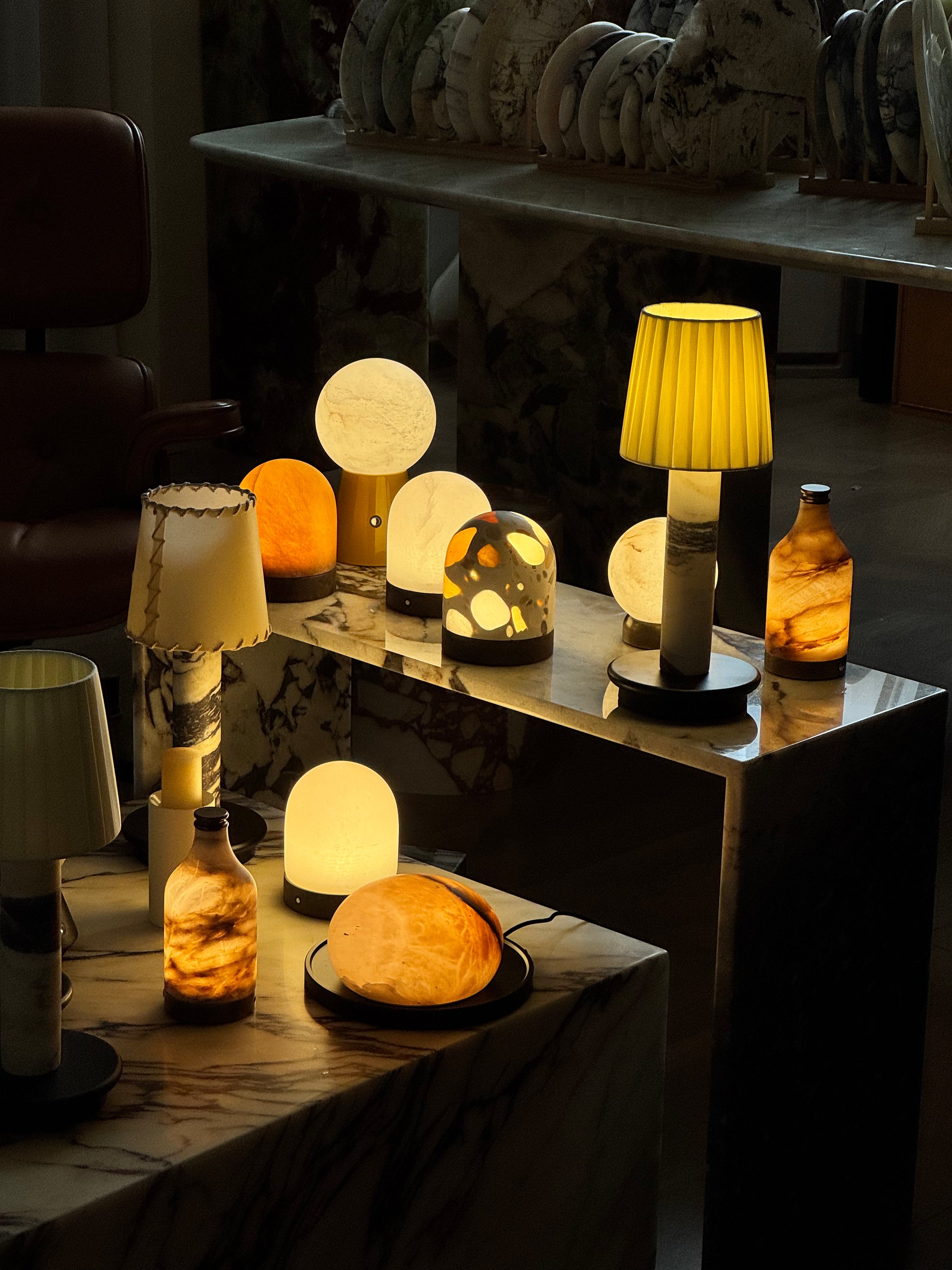 Roger Cordless Table Lamp (Built-in Battery)