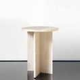 Bild in Galerie-Betrachter laden, Rosie Marble Side Table
