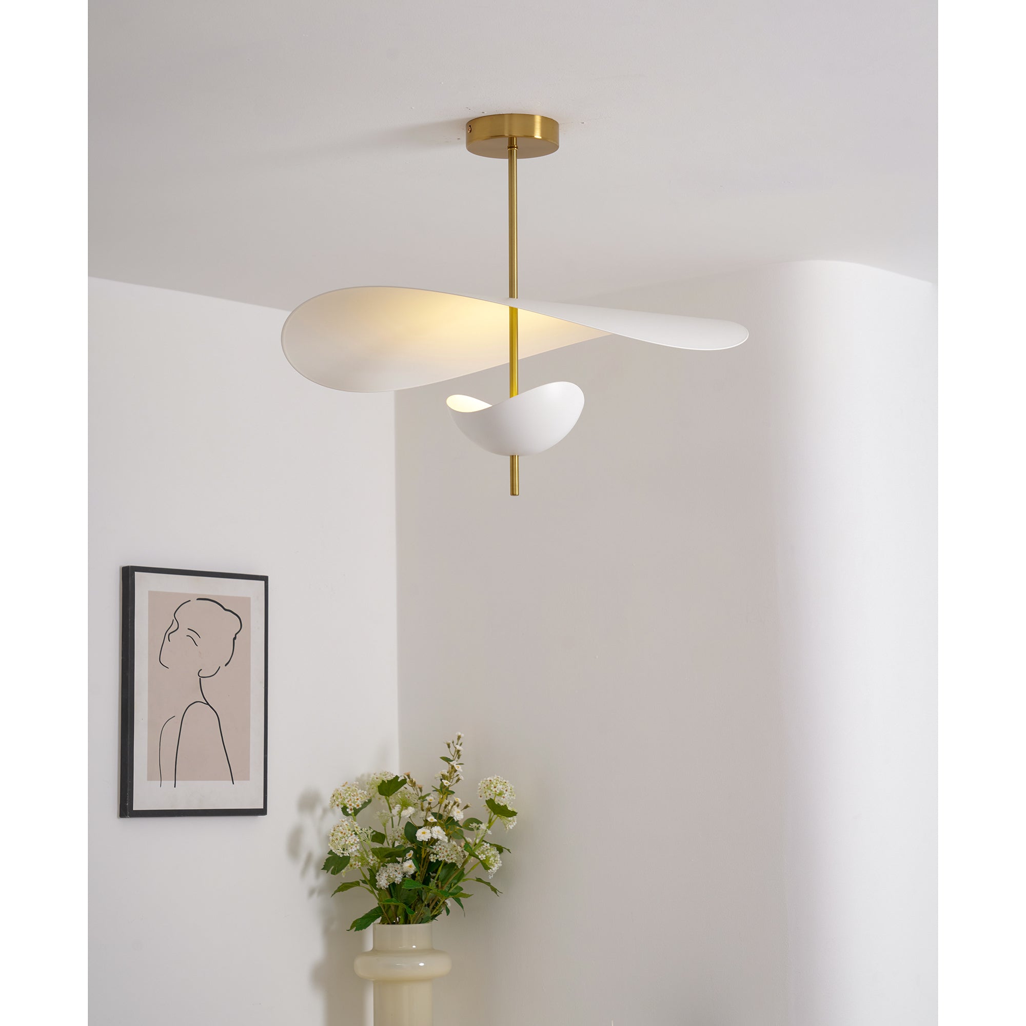 Selene Floating Pendant Lamp