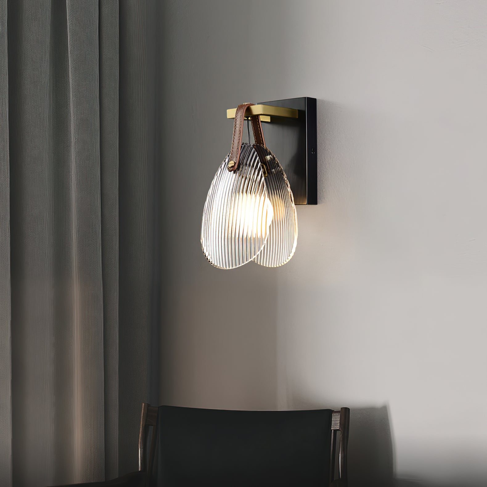 Shell Glass Wall Lamp