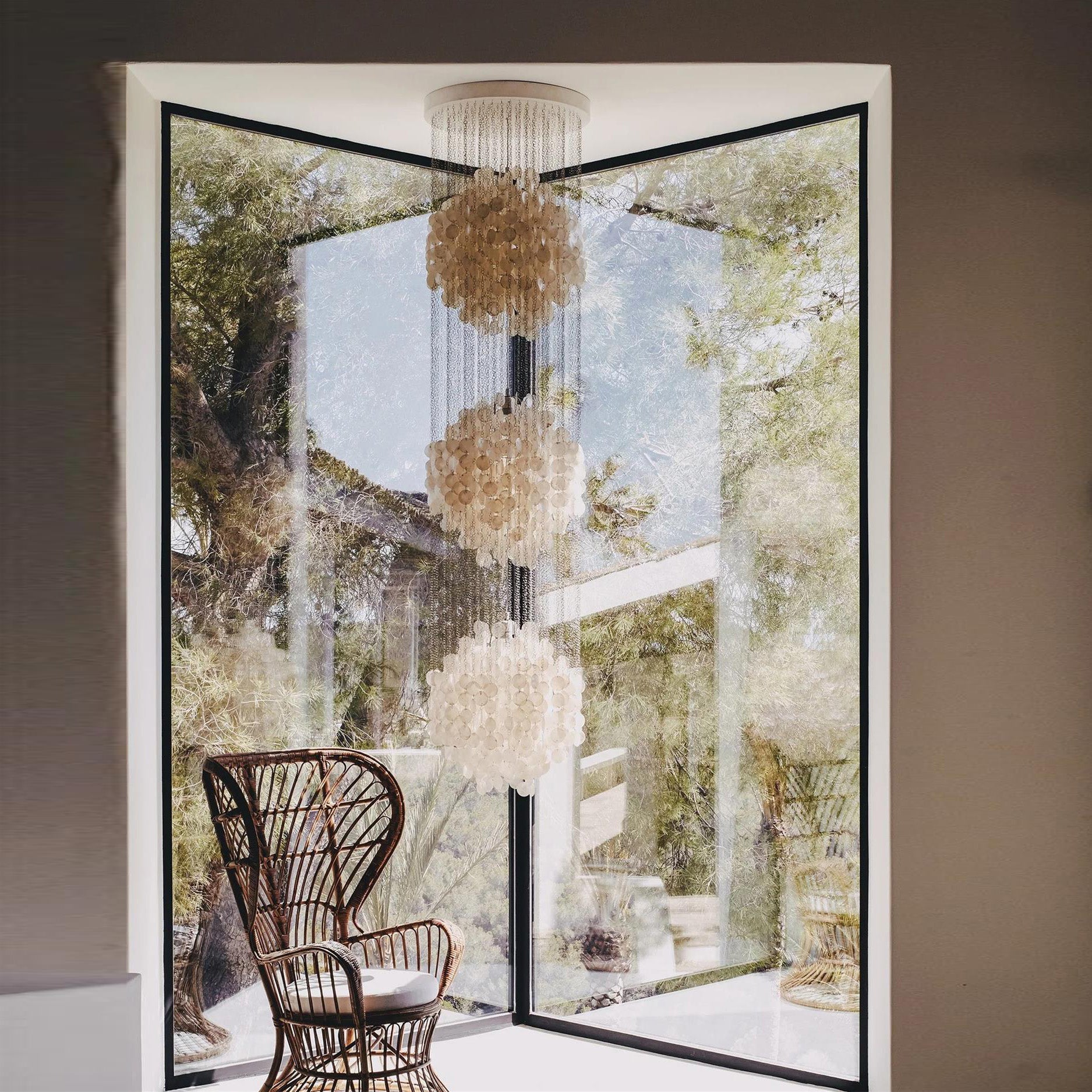 Shell Waterfall Chandelier – Radilum