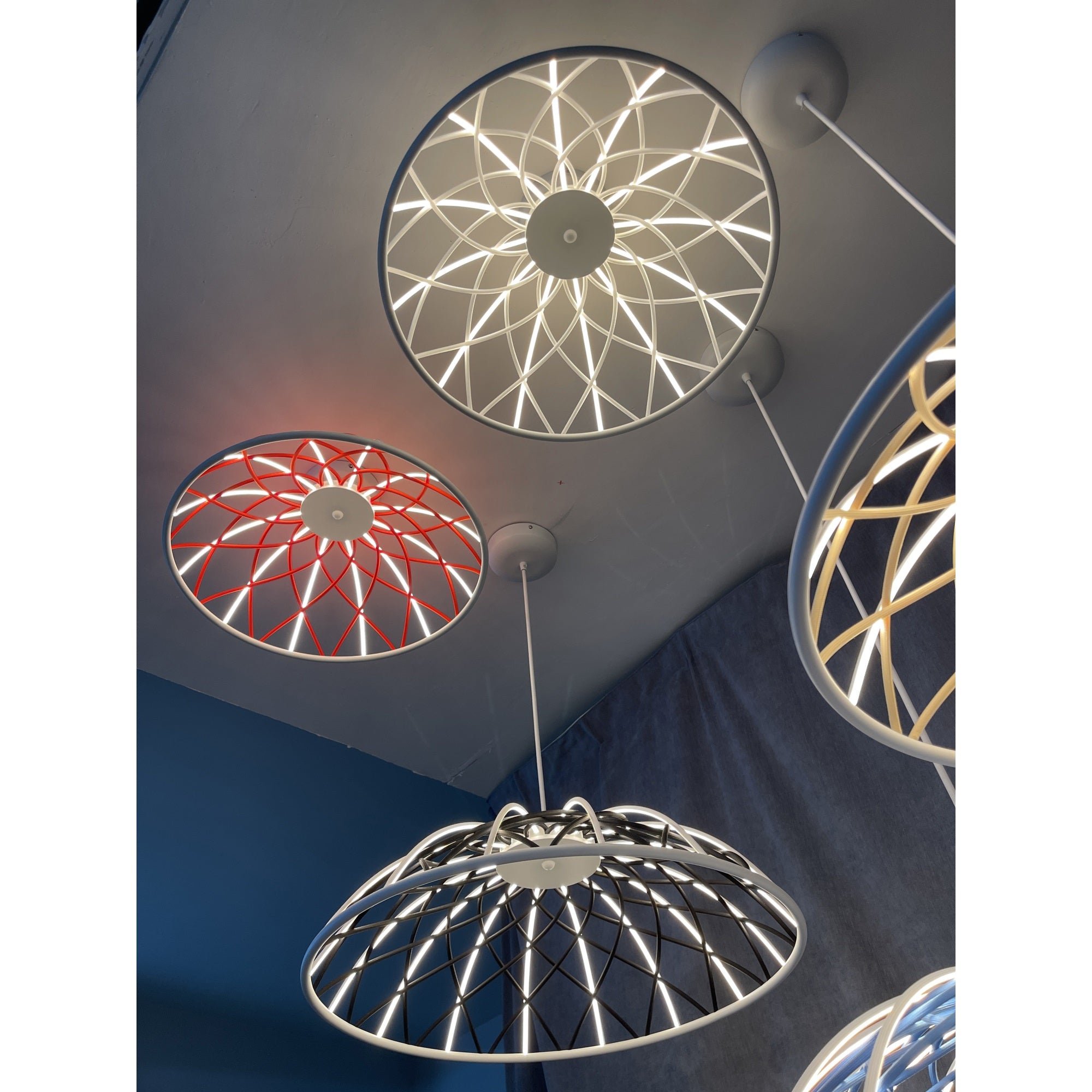 Skynest Pendant Light