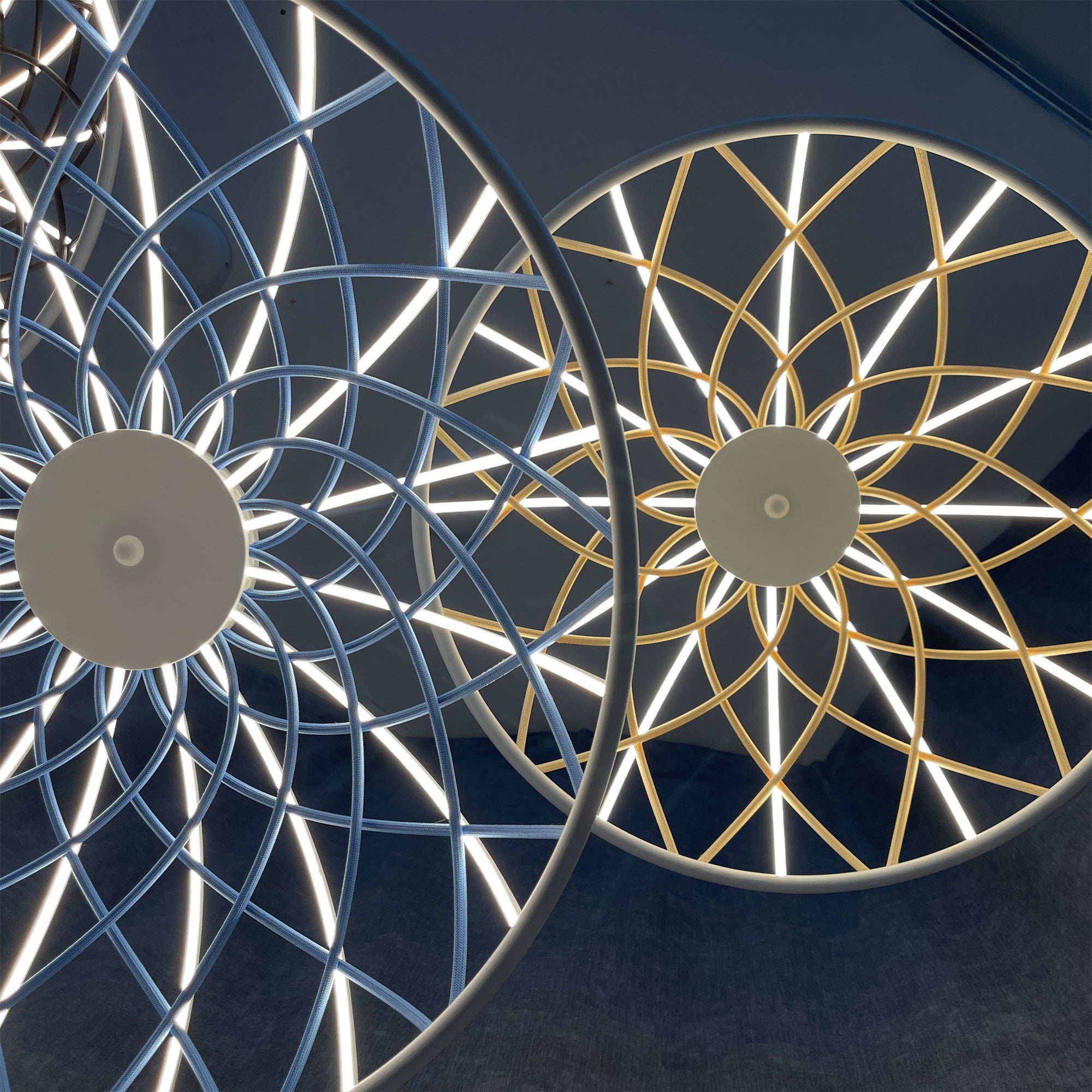 Skynest Pendant Light