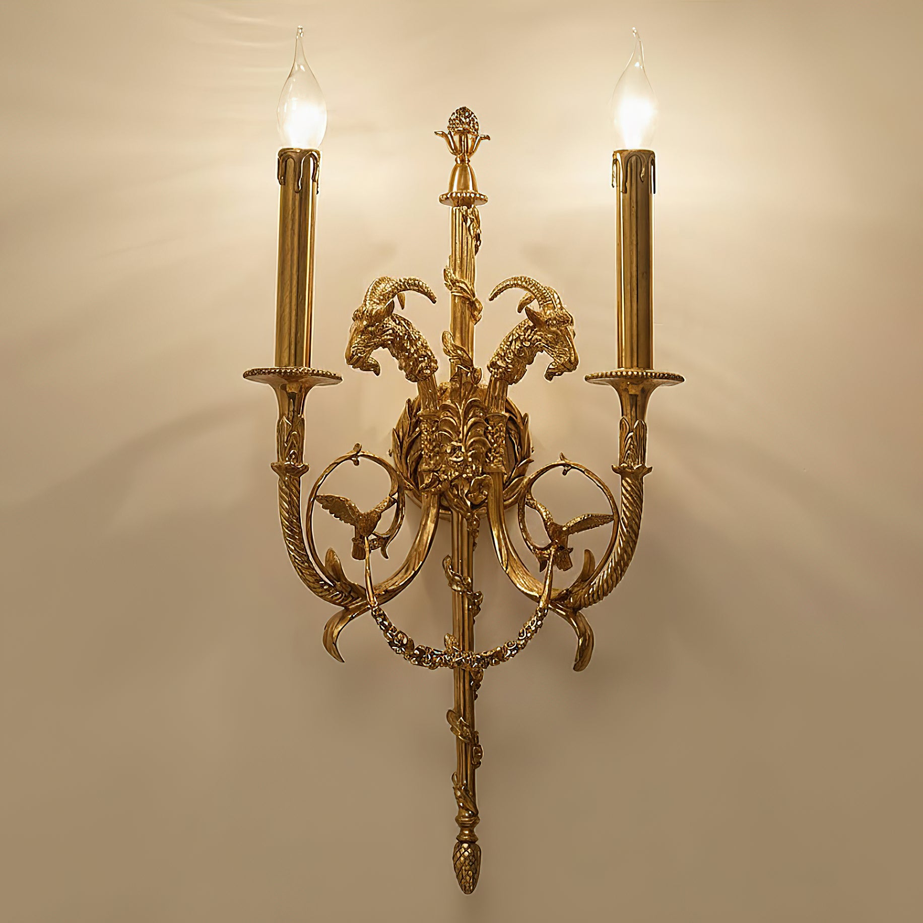 Sociapailis Brass Wall Lamp