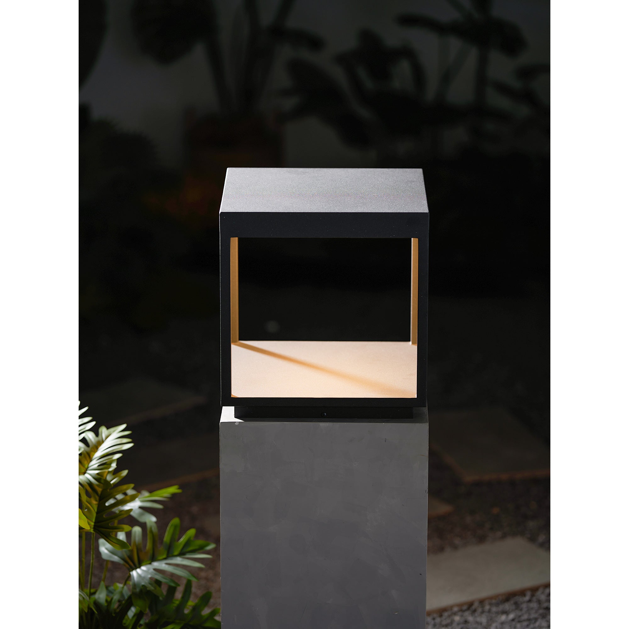 Square Frame Fence Post Outdoor Light