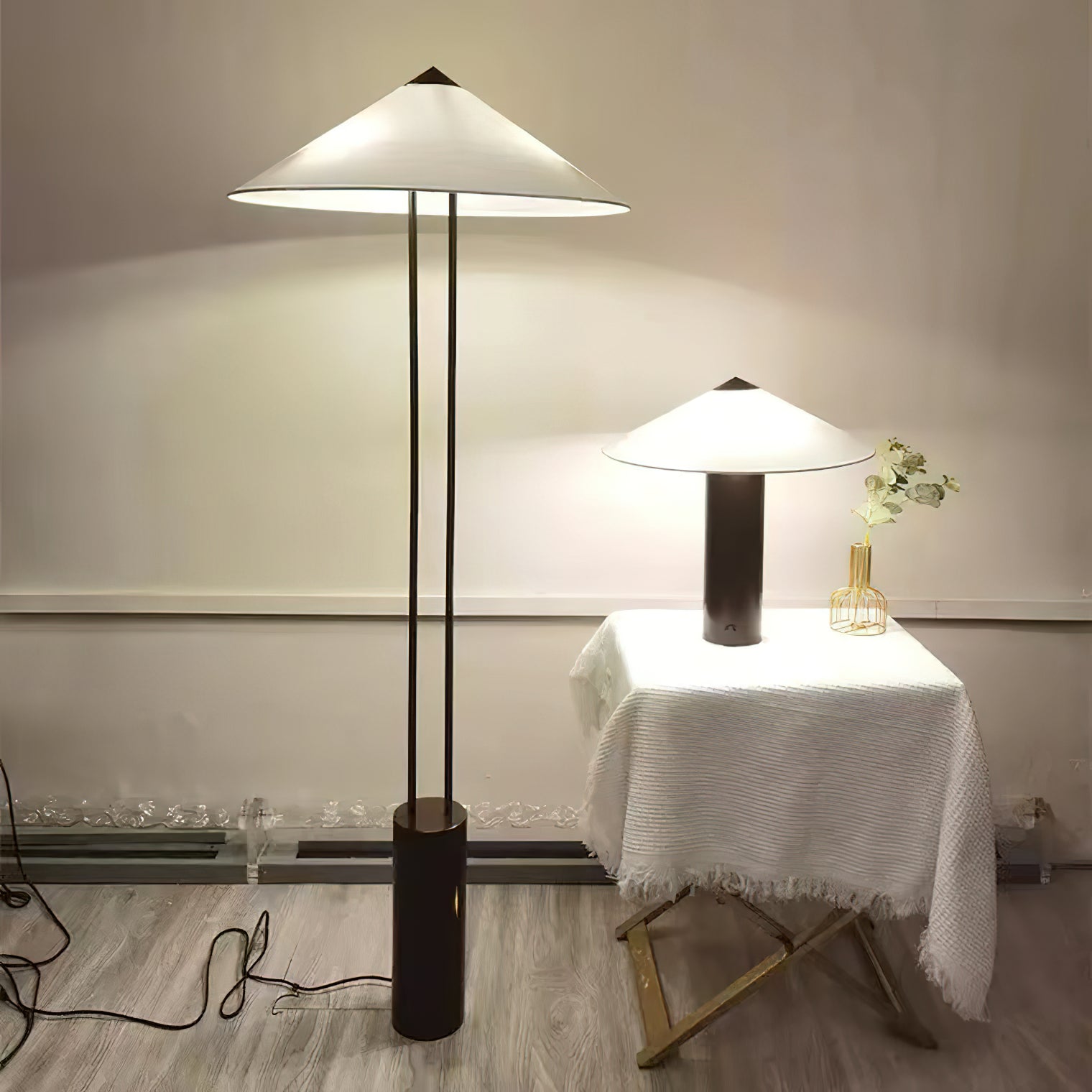 Staccato Floor Lamp