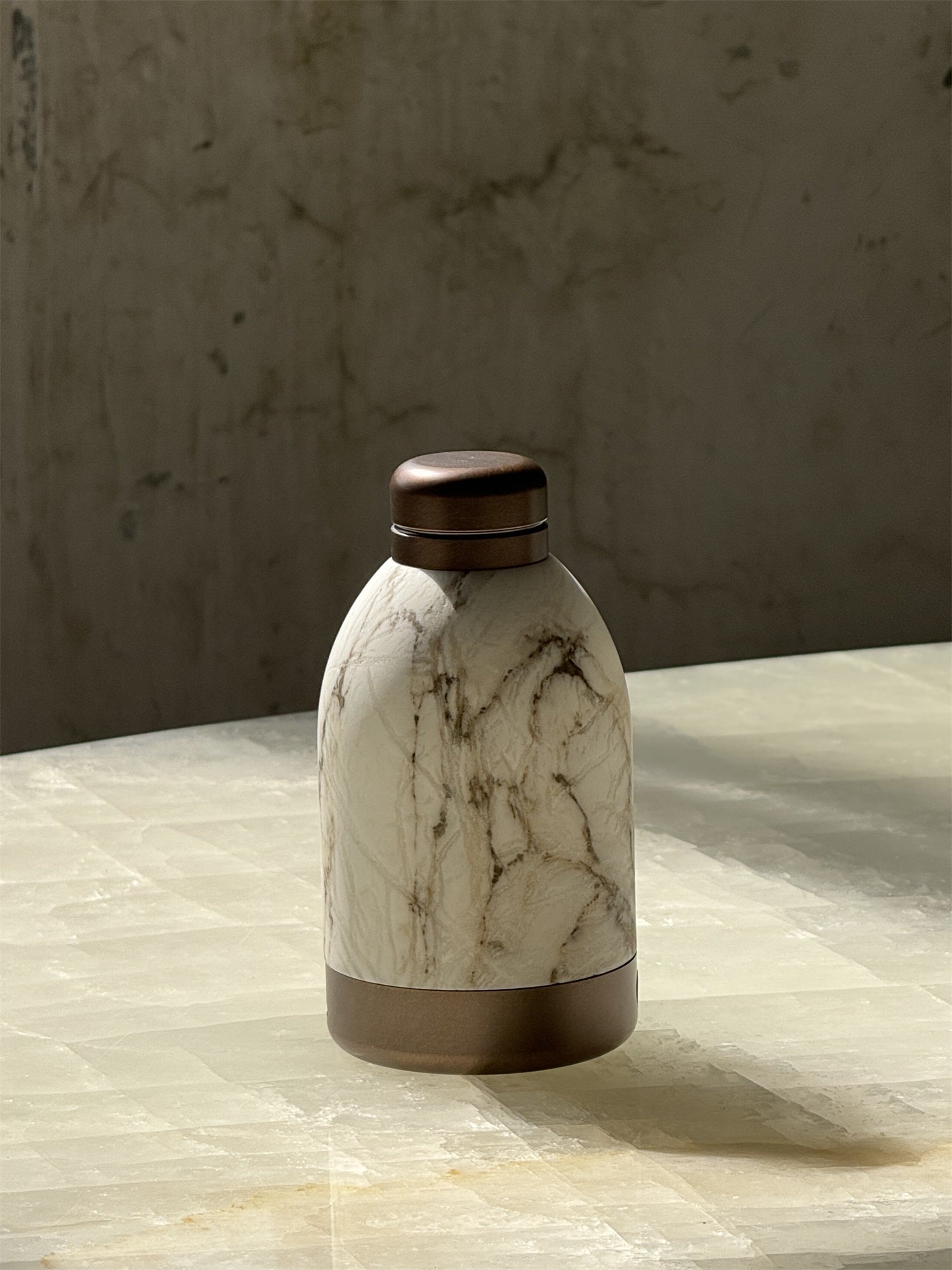 Capsule Marble Table Lamp (Built-in Battery)