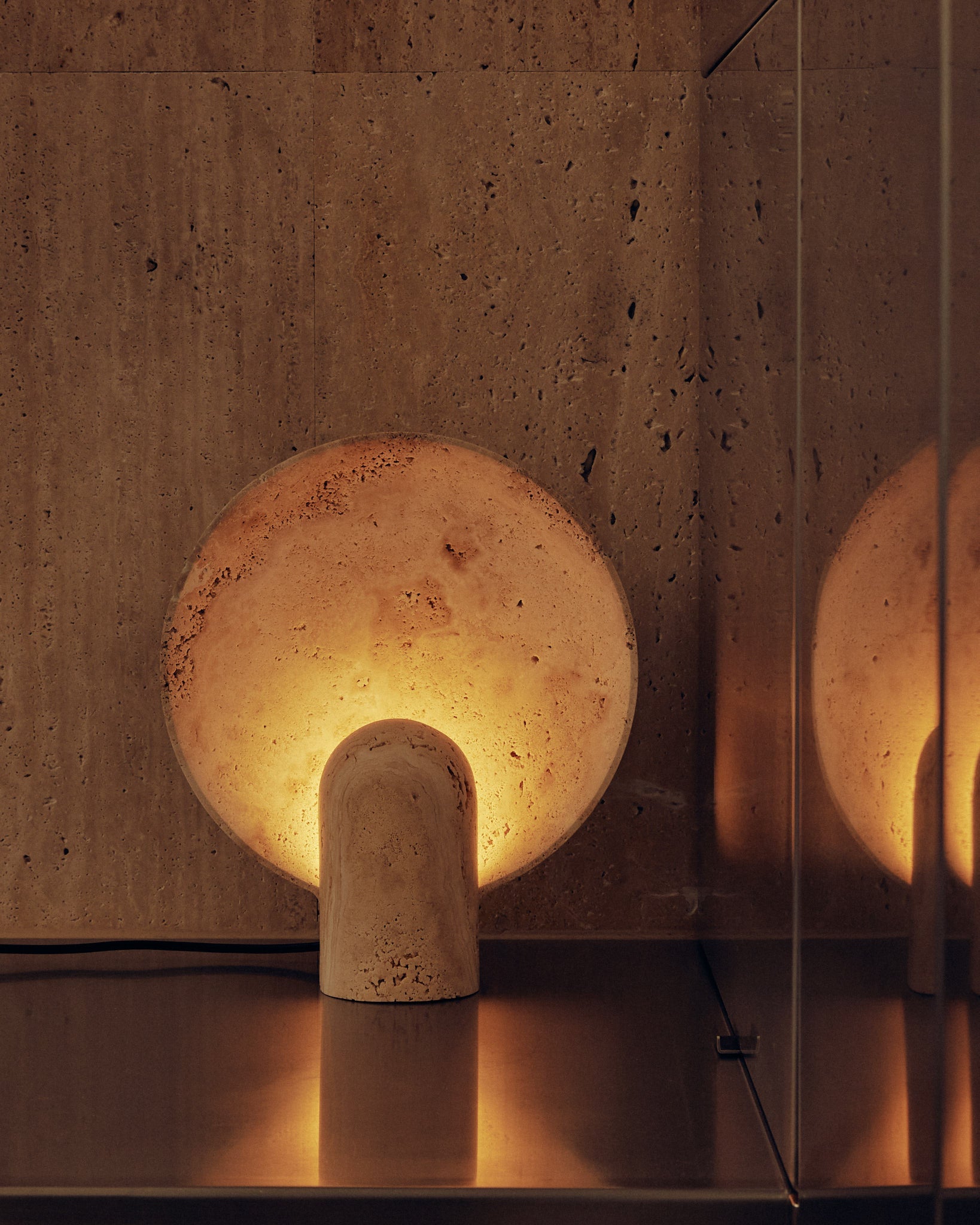 Surface Table Lamp