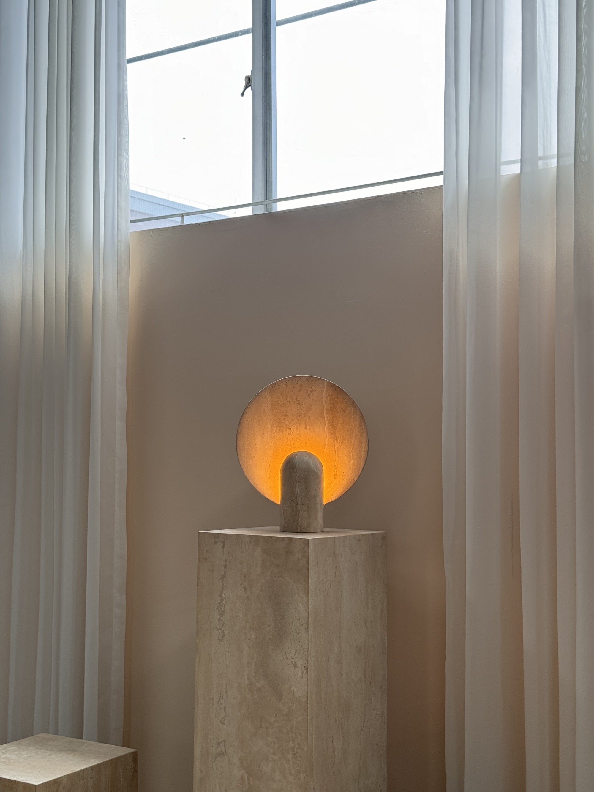 Surface Table Lamp